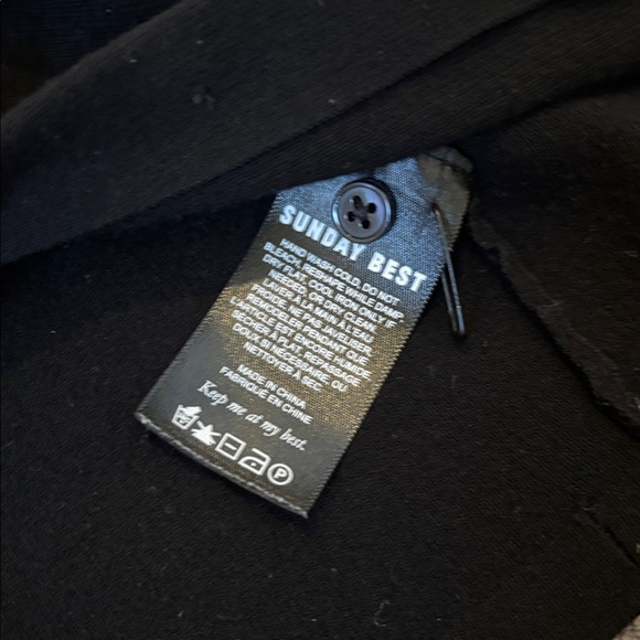 Sunday Best Black Button-Up Cropped Cardigan aritzia - Picture 6 of 6